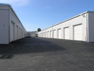 More details for 4500-4560 N Dixie Hwy, Oakland Park, FL - Industrial for Lease