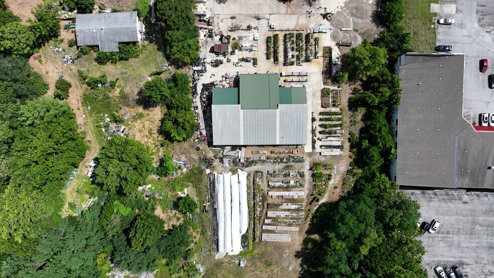 1313 Vandiver Dr, Columbia, MO à vendre - Photo du bâtiment - Image 2 de 5