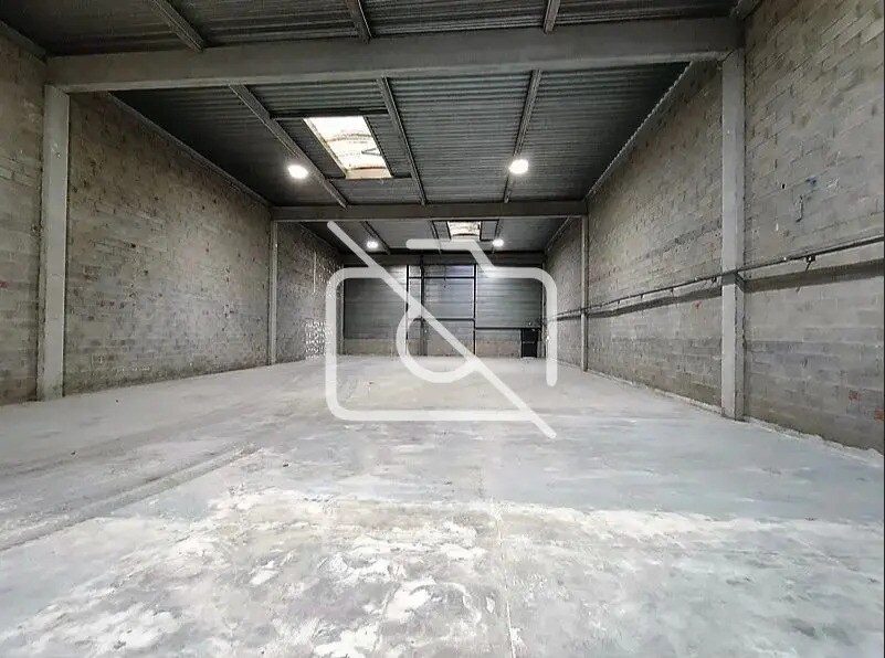 Industrial in Boissy-Saint-Léger for lease Interior Photo- Image 1 of 4