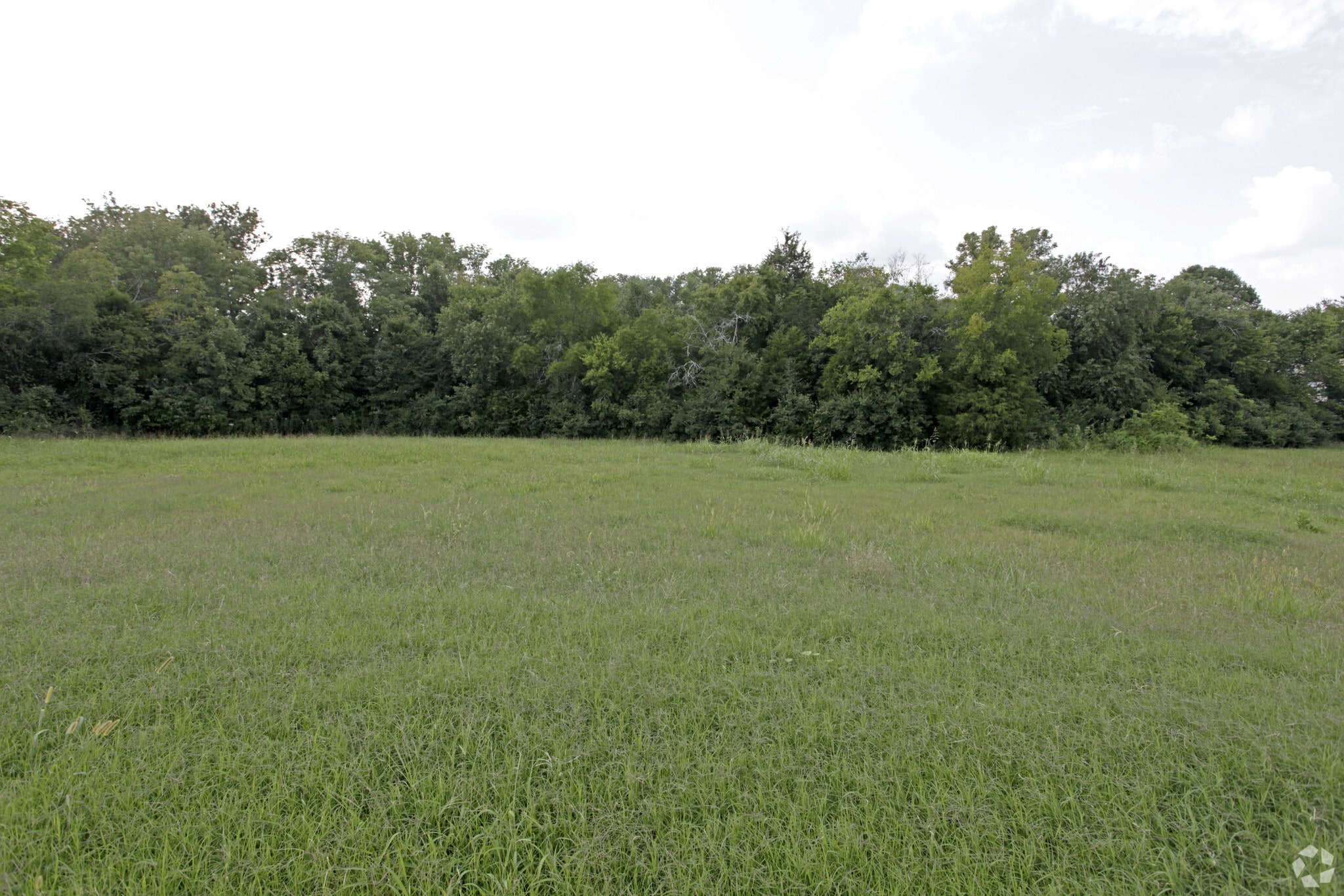 1204 & 1210 Longleaf Drive | 1.88 Acres portfolio of 2 properties for sale on LoopNet.ca Building Photo- Image 1 of 4