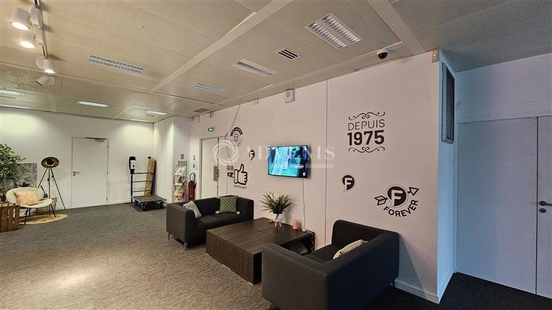 Bureau dans Lille à louer - Hall d’entrée - Image 2 de 9
