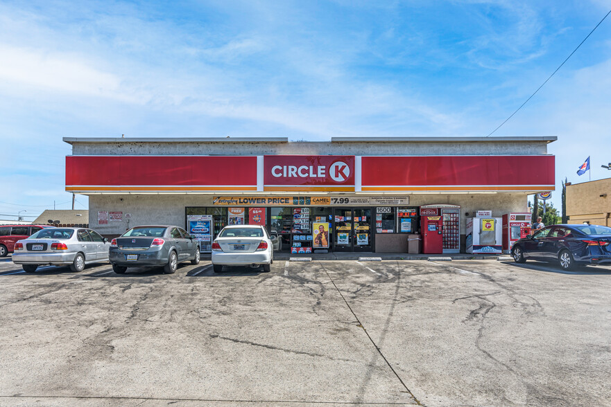 1600 W Main St, Turlock, CA for sale - Building Photo - Image 1 of 1