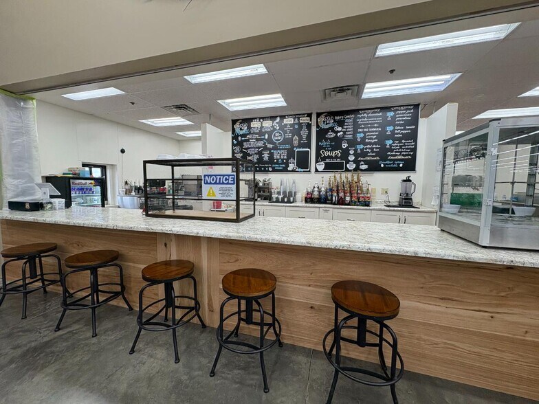 206 Main St, Stanley, ND à vendre - Photo du bâtiment - Image 3 de 40