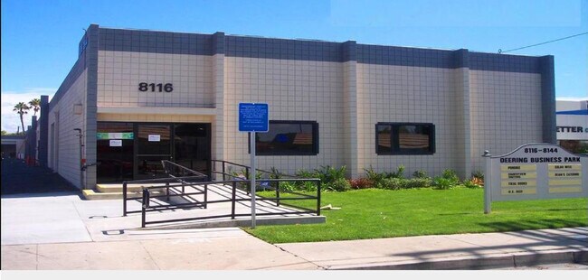 Plus de détails pour 8116-8144 Deering Ave, Canoga Park, CA - Industriel à louer
