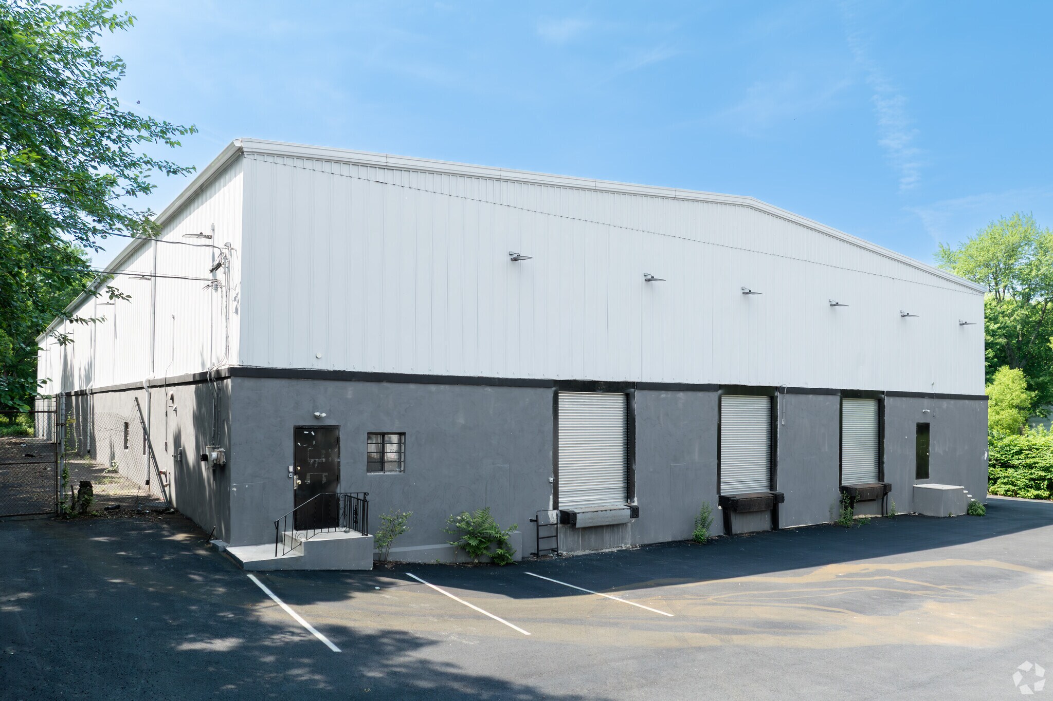 10 S Somerset Ave, Mount Holly, NJ à vendre Photo du bâtiment- Image 1 de 1