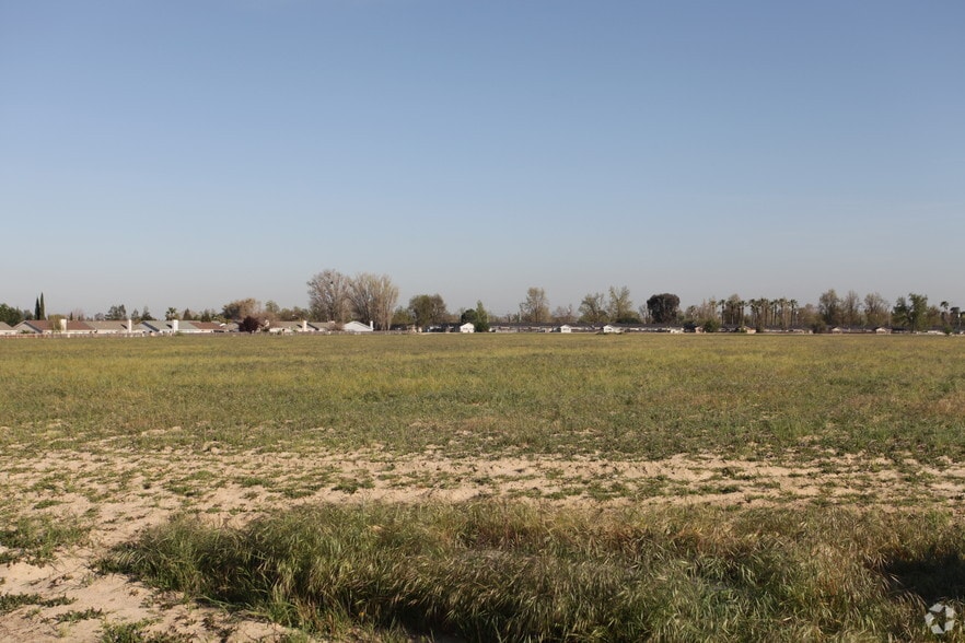 N Buhach Rd & Juniper Ave, Merced, CA à vendre - Photo du bâtiment - Image 2 de 2
