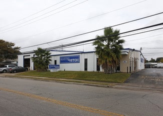 More details for 5300 Glenmont Dr, Houston, TX - Industrial for Sale