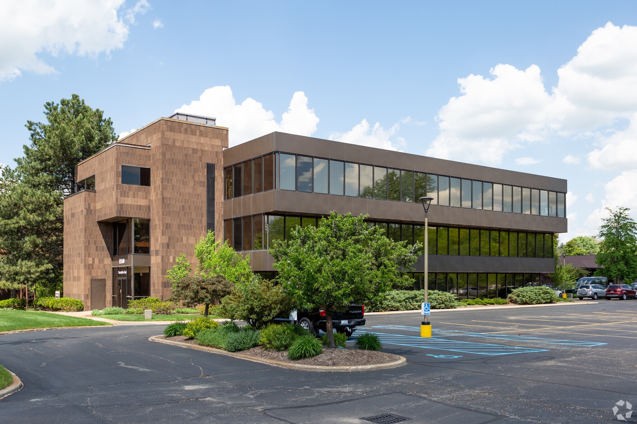 1550 E Beltline Ave SE, Grand Rapids, MI for lease Primary Photo- Image 1 of 4