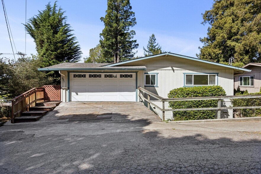 601 Burns Ave, Aptos, CA à vendre - Photo du bâtiment - Image 3 de 43