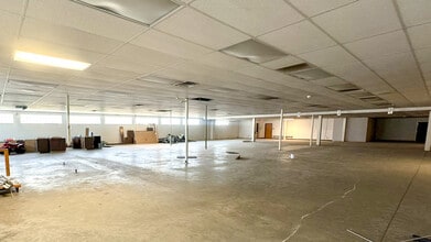 799 N Hague Ave, Columbus, OH for lease Interior Photo- Image 2 of 5