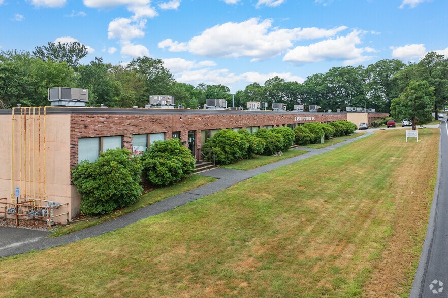 178-190 Cedar Hill St, Marlborough, MA for sale - Building Photo - Image 2 of 9