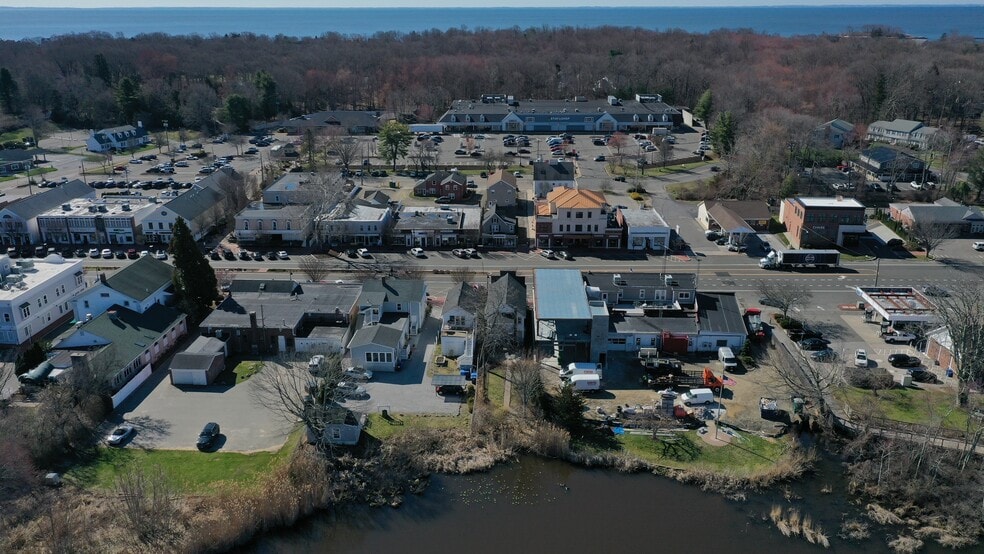 685 Boston Post Rd, Madison, CT for sale - Building Photo - Image 3 of 9