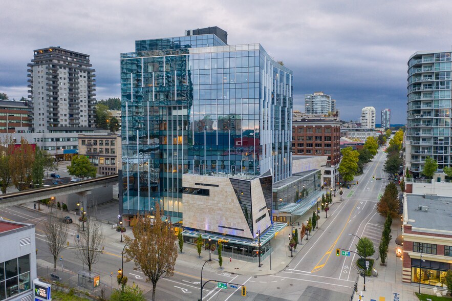777 Columbia St, New Westminster, BC à louer - Photo du bâtiment - Image 3 de 14