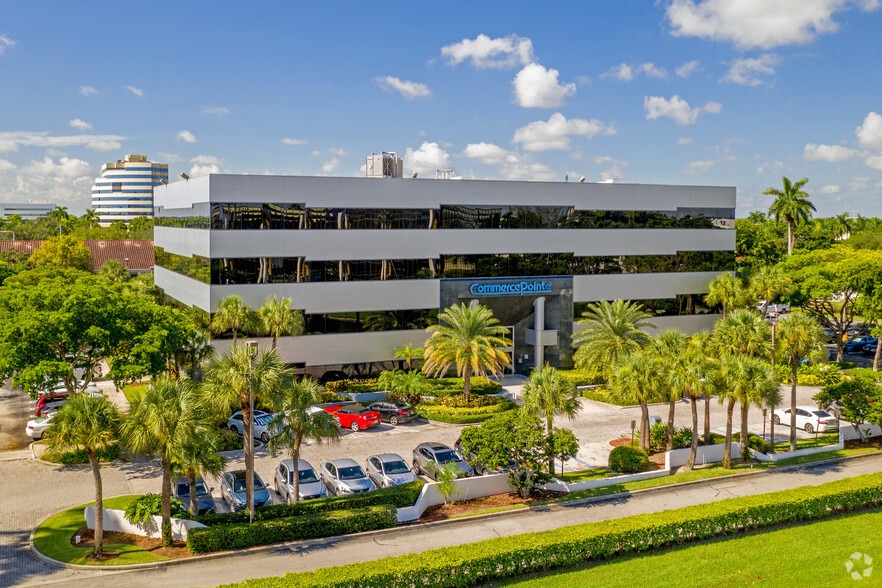 1818 S Australian Ave, West Palm Beach, FL for lease - Primary Photo - Image 1 of 15