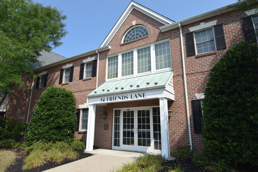 54 Friends Ln, Newtown, PA à vendre - Photo du bâtiment - Image 3 de 15