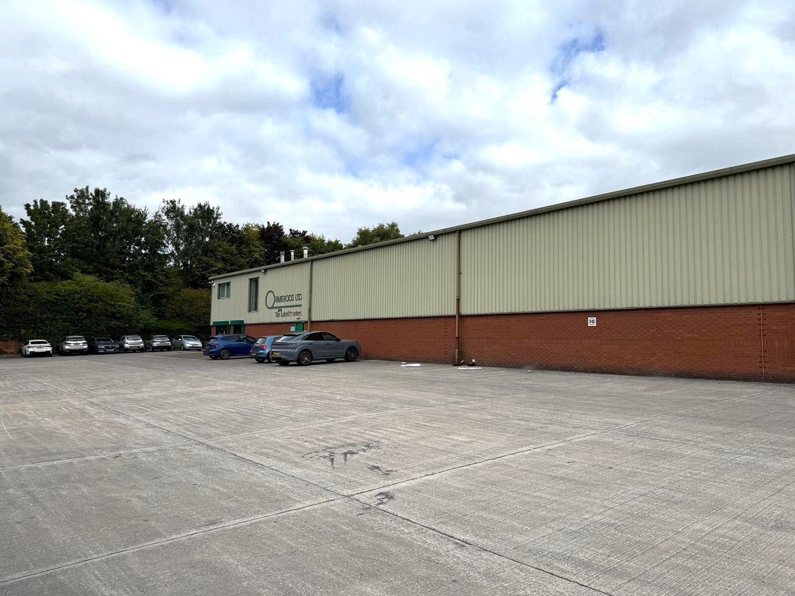 Ings Av, Rochdale for lease Building Photo- Image 1 of 19