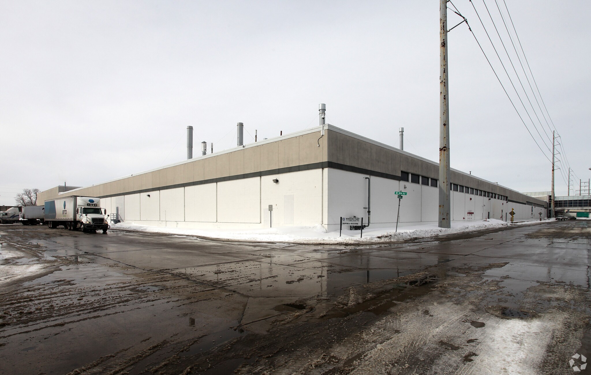 1112-1150 NE Sibley St, Minneapolis, MN for lease Primary Photo- Image 1 of 4