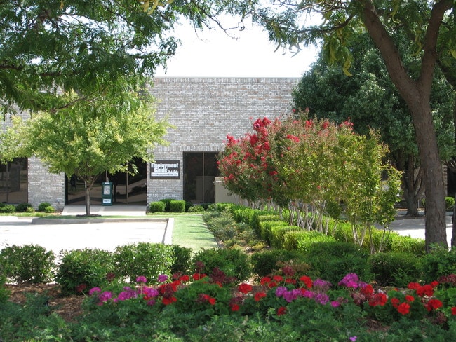 More details for 210 W Wilshire Blvd, Oklahoma City, OK - Flex, Industrial for Lease