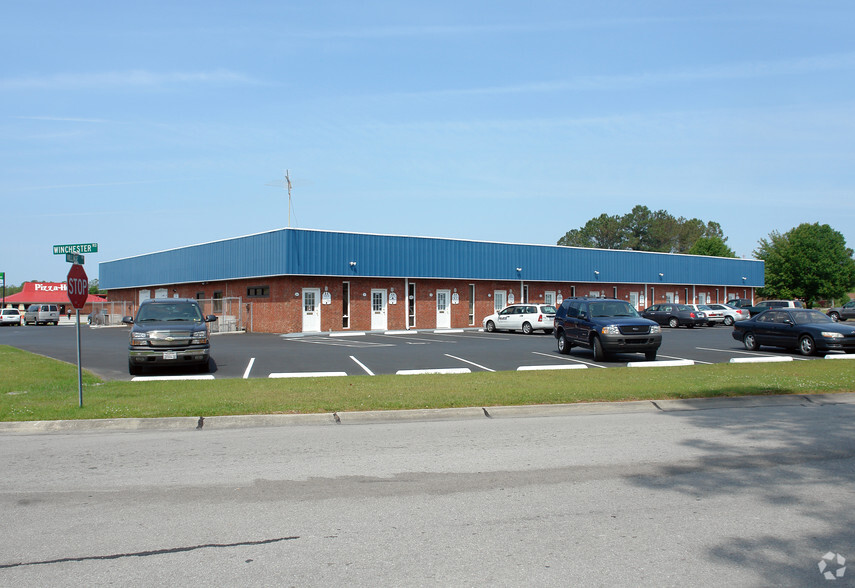 99 Village Dr, Jacksonville, NC for lease - Building Photo - Image 2 of 2