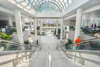 RXR Plz, Uniondale, NY - AERIAL  map view