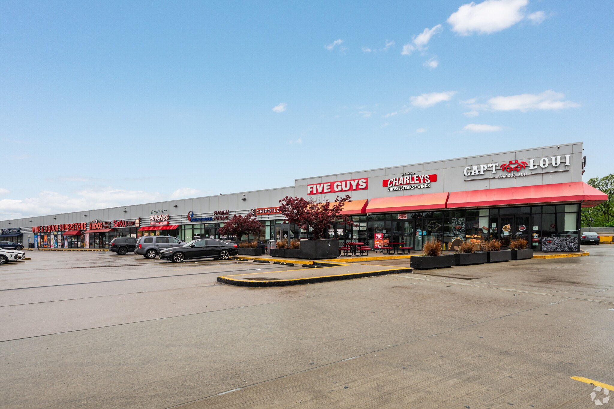 Hutchinson River Pky, Bronx, NY for lease Building Photo- Image 1 of 19