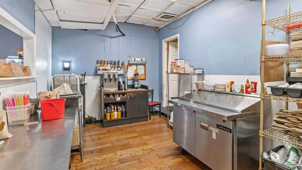 4 Mill St, Mount Holly, NJ à vendre - Photo du bâtiment - Image 3 de 9