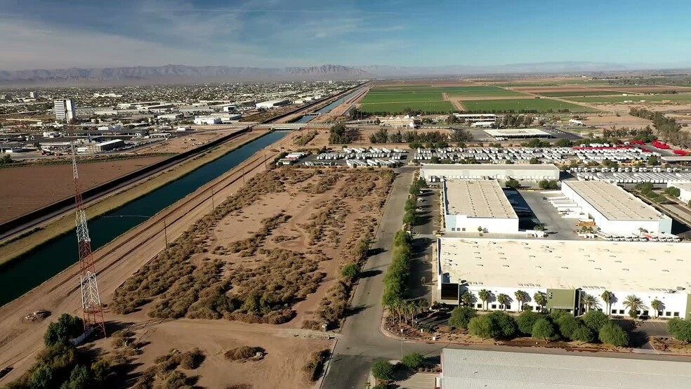 Pan American St, Calexico, CA à vendre - Vidéo sur l’inscription commerciale - Image 2 de 8