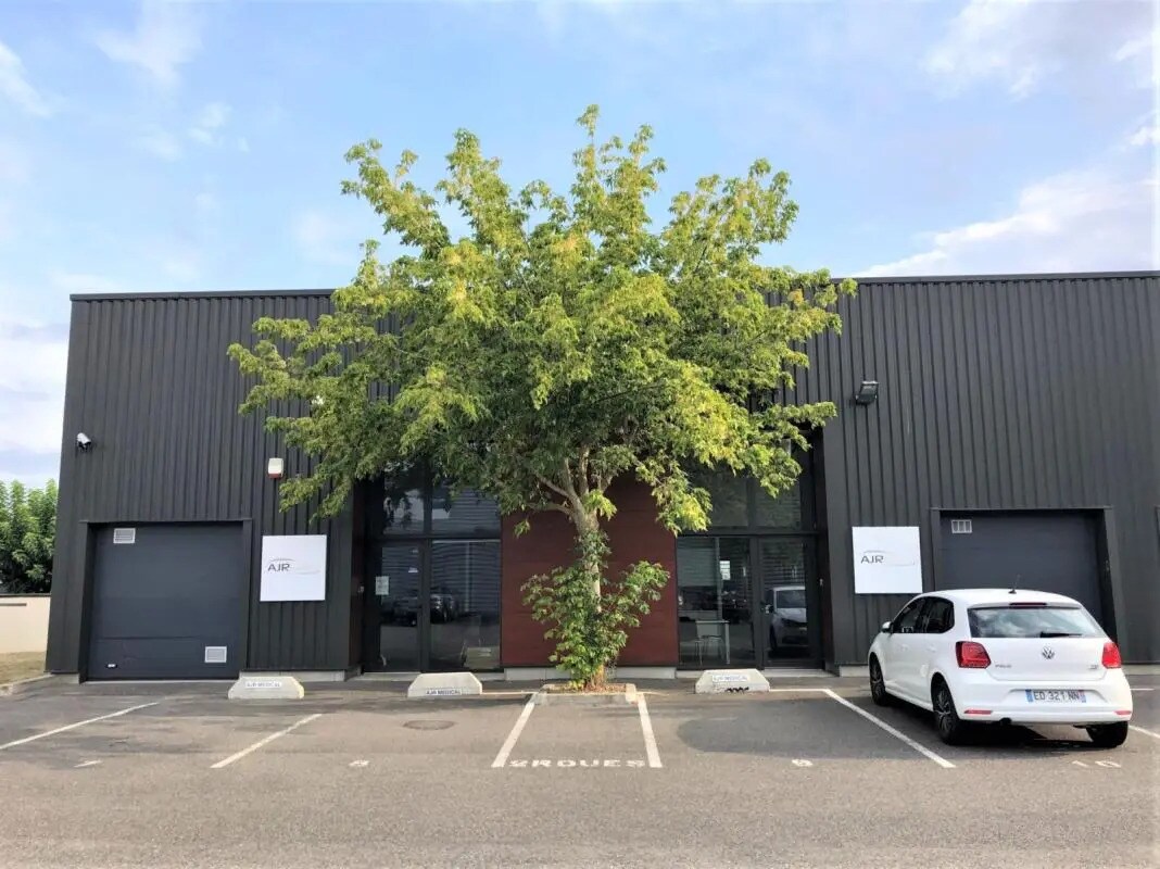 Flex in Toulouse for lease Building Photo- Image 1 of 4