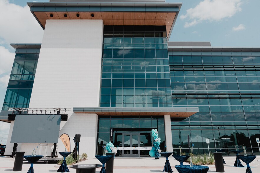 6932 Brisbane ct, Sugar Land, TX à louer - Photo du bâtiment - Image 2 de 17