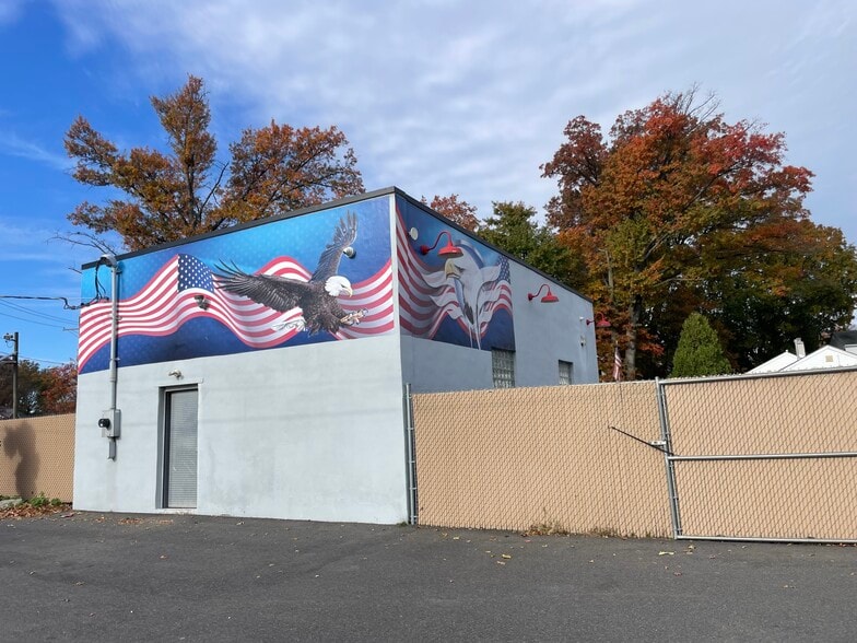 867 US Highway 1, Avenel, NJ à vendre - Photo du bâtiment - Image 2 de 5
