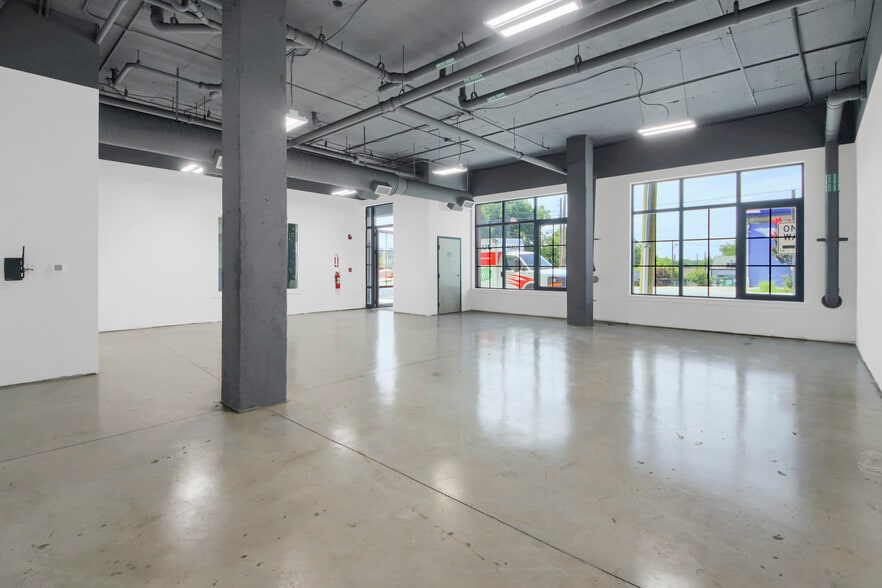 346 SW Peters St, Atlanta, GA for lease - Interior Photo - Image 2 of 10
