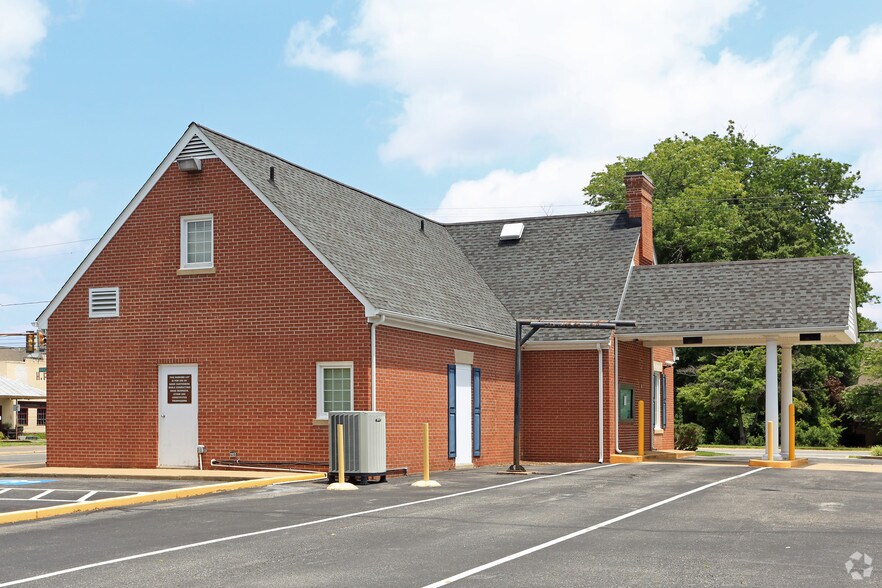8970 Courthouse Rd, Spotsylvania, VA à louer - Photo du bâtiment - Image 2 de 2