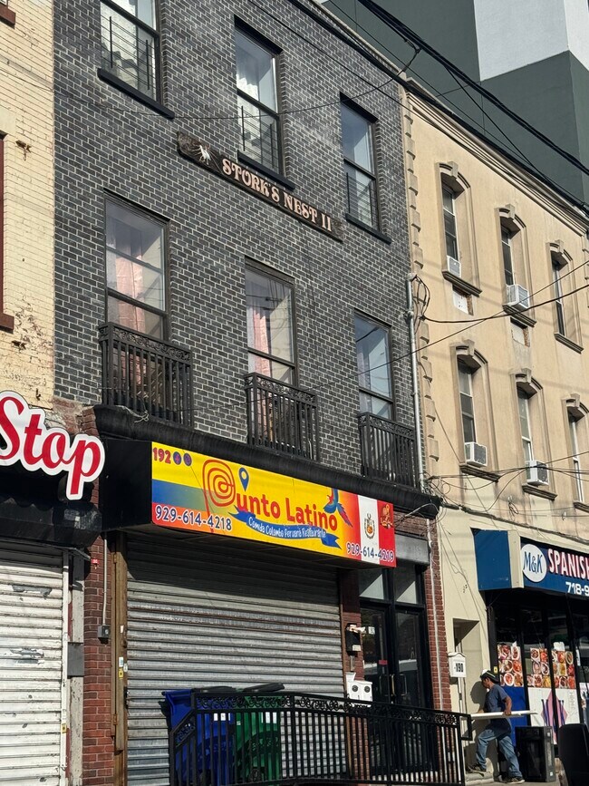 Plus de détails pour 192 Bay St, Staten Island, NY - Commerce de détail à vendre