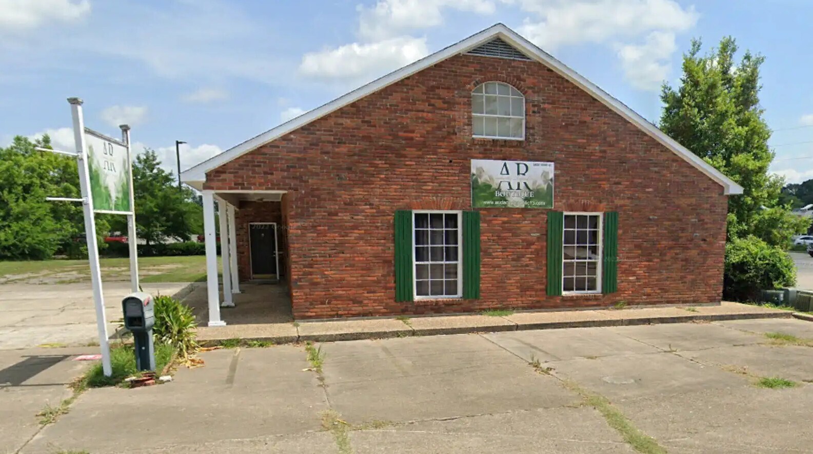 5037 Main St, Zachary, LA à louer Photo principale- Image 1 de 2