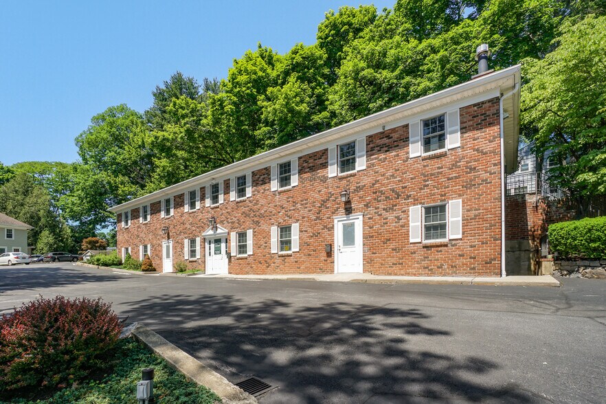 160 N State Rd, Briarcliff Manor Village, NY à louer - Photo du bâtiment - Image 2 de 18