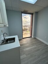 2500 E Hallandale Beach Blvd, Hallandale Beach, FL for lease Interior Photo- Image 1 of 13