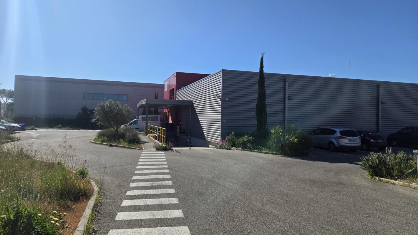 Flex in Signes for sale Building Photo- Image 1 of 12