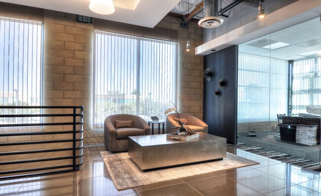 Plus de détails pour 9150 Irvine Center Dr, Irvine, CA - Bureau à louer