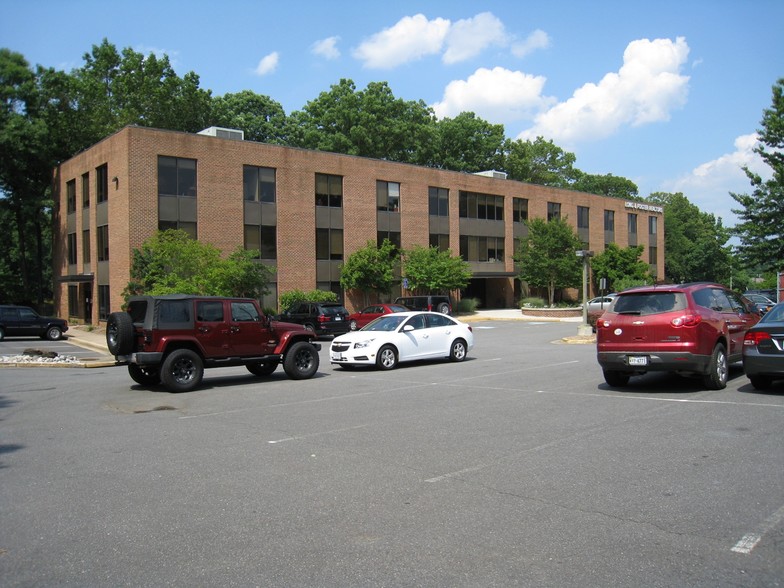 3918 Prosperity Ave, Fairfax, VA for lease - Building Photo - Image 2 of 7