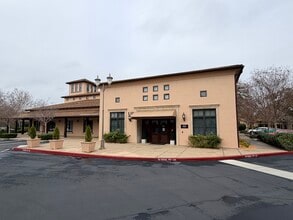 140 Diamond Creek Pl, Roseville, CA à louer Photo intérieure- Image 1 de 5