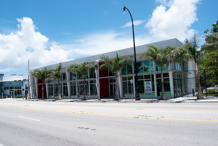 6301 Biscayne Blvd, Miami, FL à louer - Photo du bâtiment - Image 2 de 25