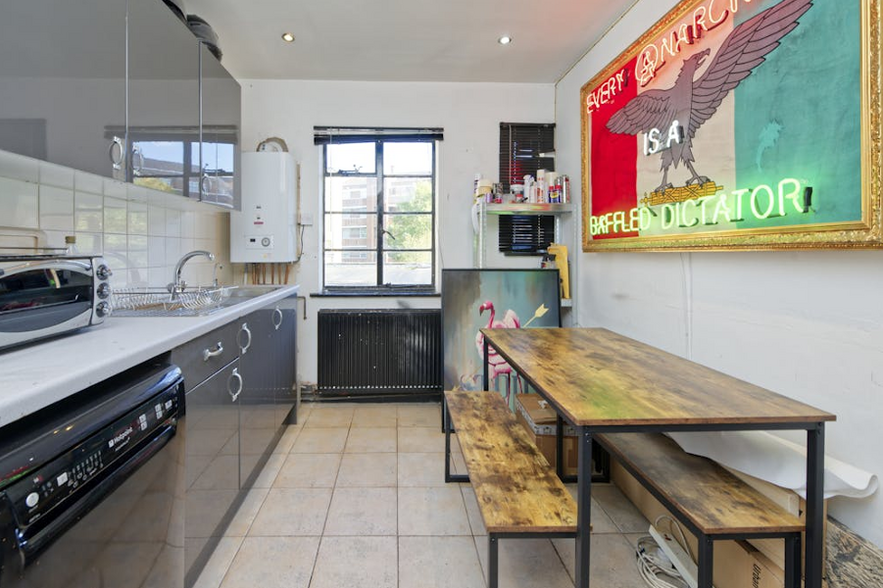 2A Askew Cres, London à vendre - Photo intérieure - Image 3 de 5