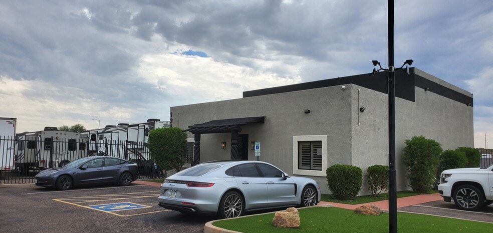 13403 W Foxfire Dr, Surprise, AZ for lease - Building Photo - Image 2 of 23