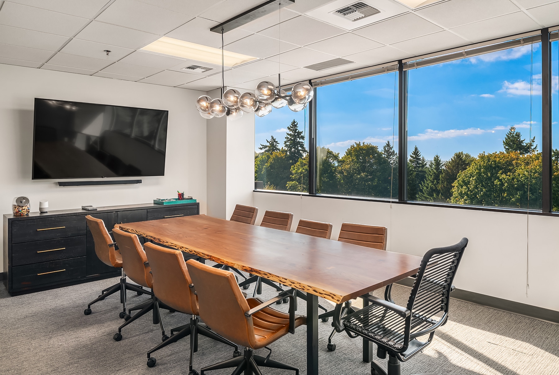 11250 Kirkland Way, Kirkland, WA for lease Interior Photo- Image 1 of 4