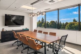 11250 Kirkland Way, Kirkland, WA for lease Interior Photo- Image 1 of 4