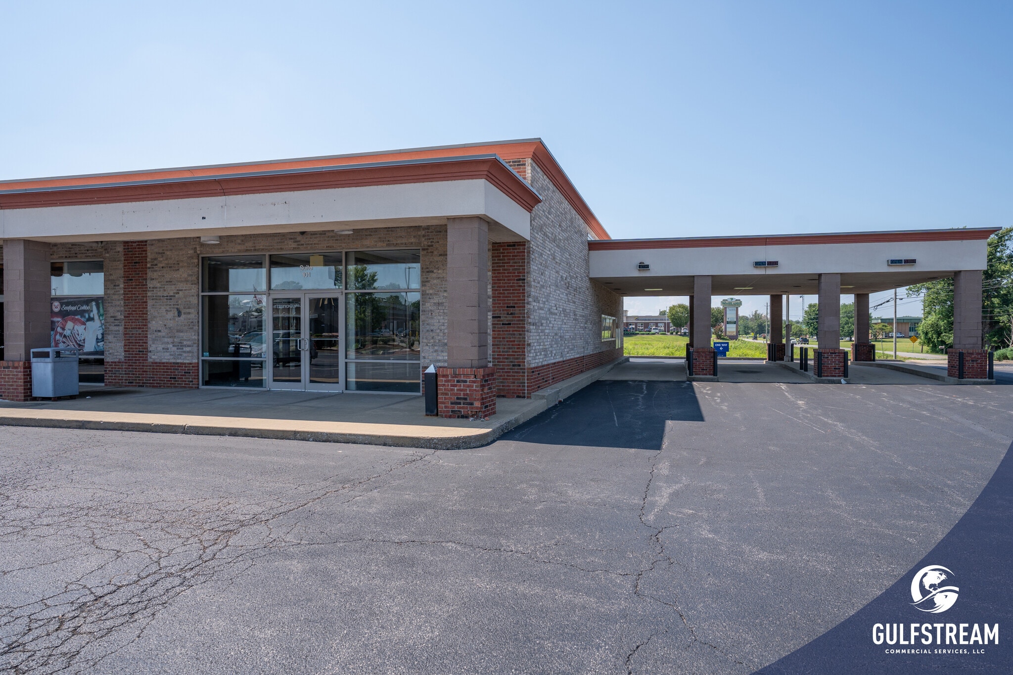 3332 Villa Point, Owensboro, KY for lease Building Photo- Image 1 of 9