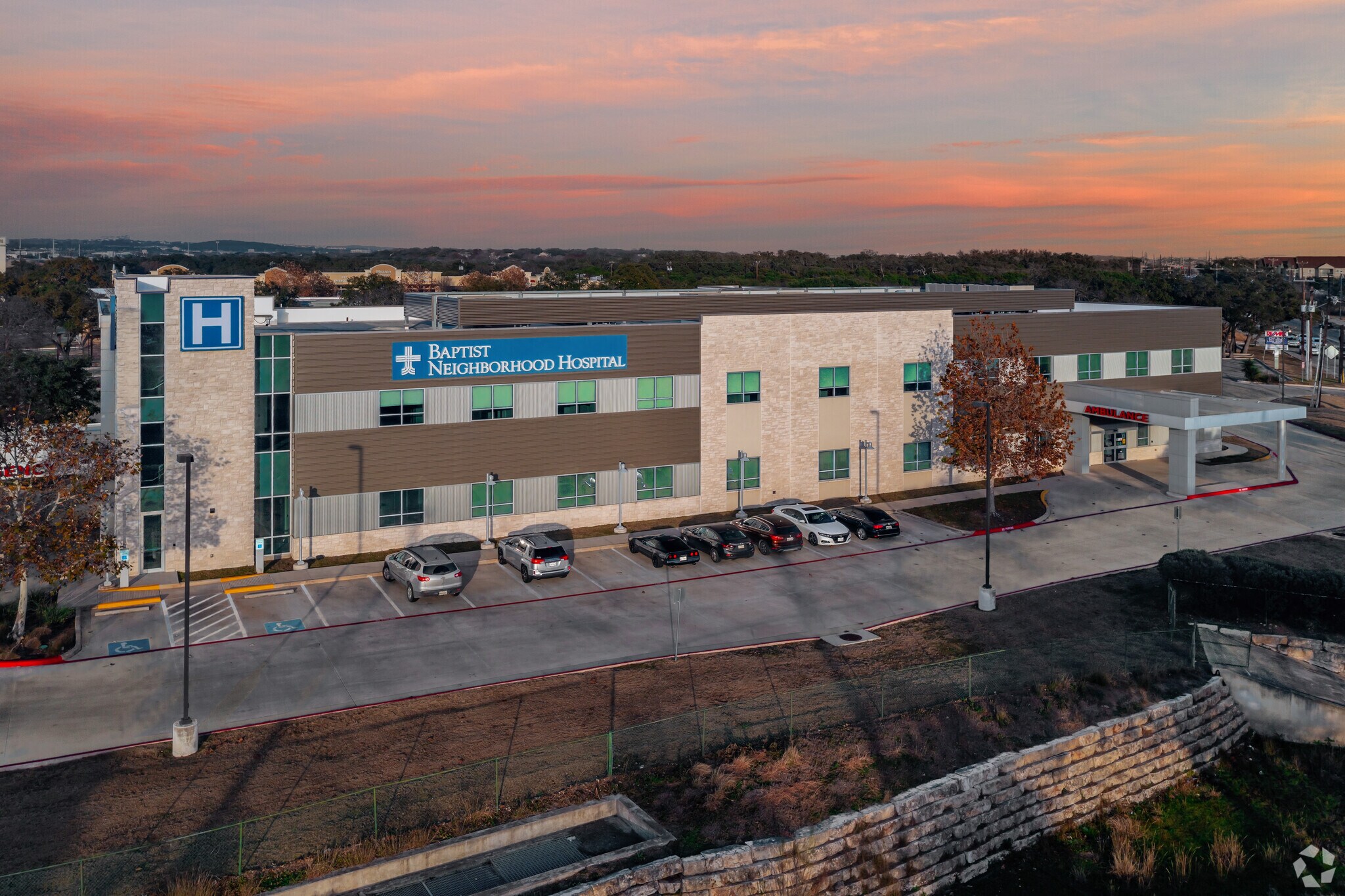8230 N Loop 1604 Fwy W, San Antonio, TX à louer Photo du bâtiment- Image 1 de 7