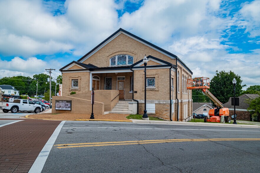 117 1st Ave NE, Winchester, TN à vendre - Photo du bâtiment - Image 3 de 9