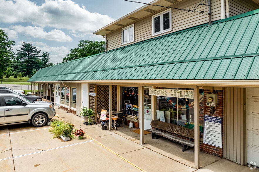 514 E Park Ave, Columbiana, OH for sale - Building Photo - Image 3 of 5