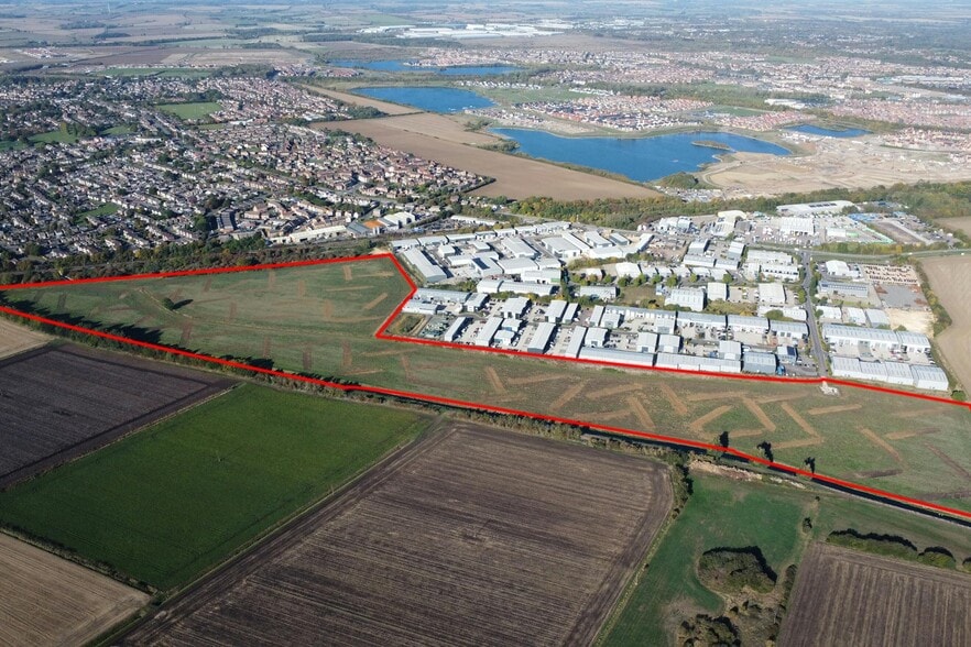 Falcon Way, Yaxley à vendre - Photo principale - Image 1 de 6